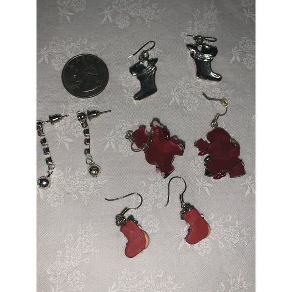 Vintage Christmas Earrings - Picture 3 of 14